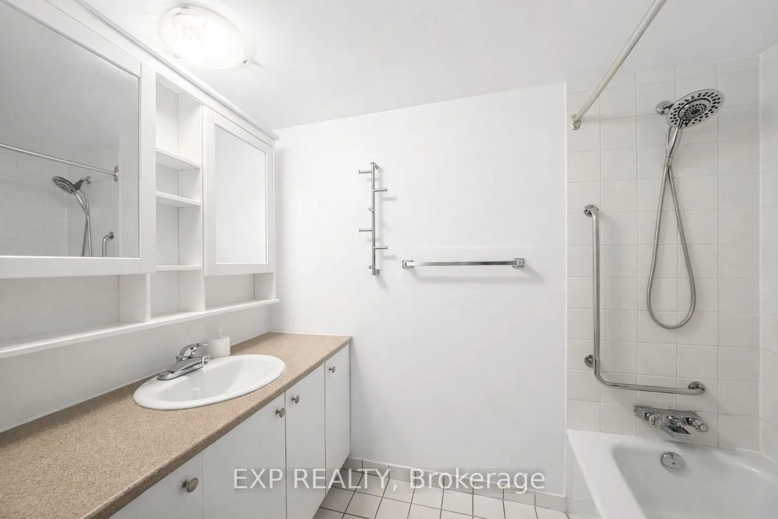 Photo 12 of Unit 705, 475 Laurier Avenue W, Ottawa, Ottawa Centre — HOMEH