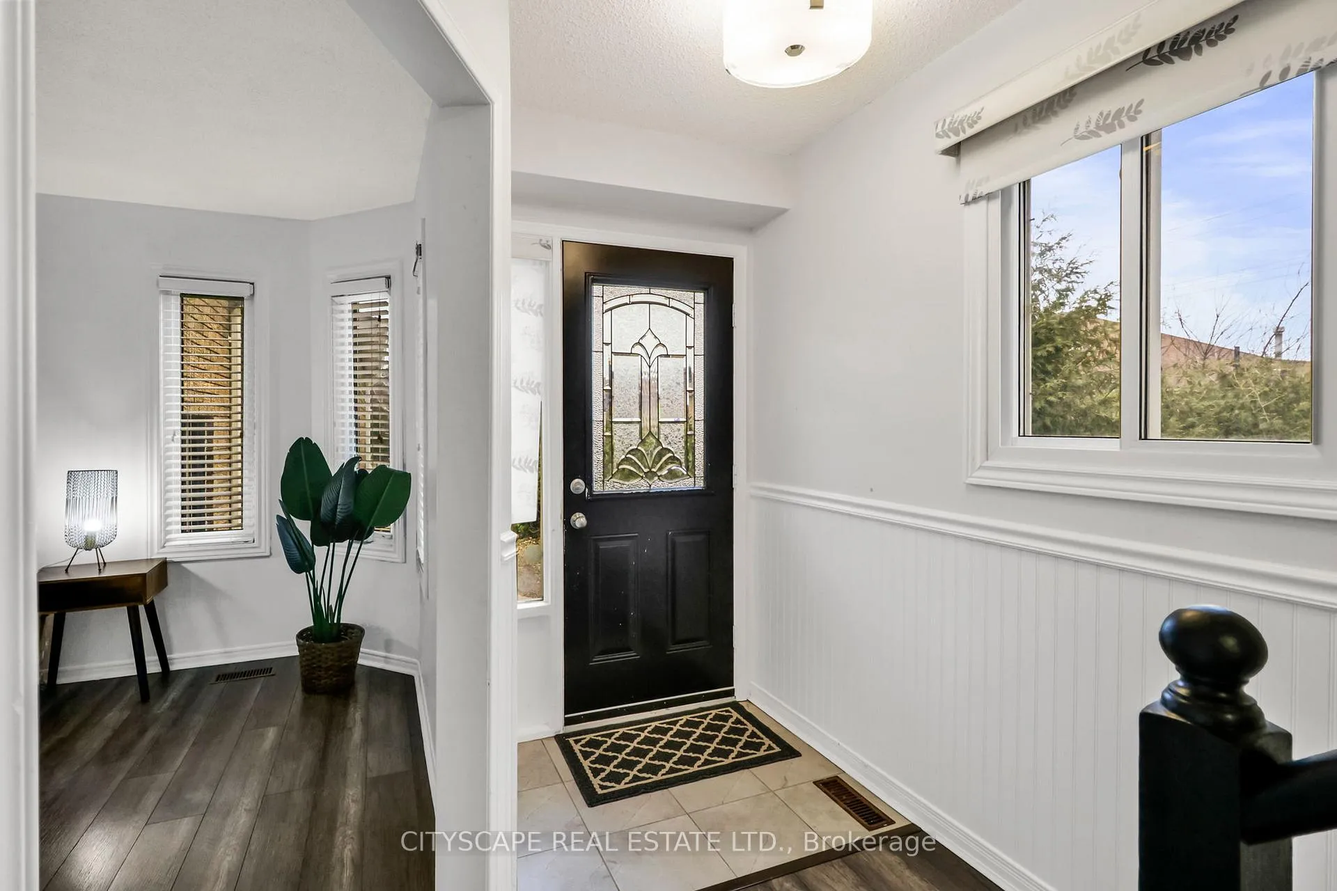 Photo 2 of 79 Weatherup Crescent, Barrie, West Bayfield — HOMEH