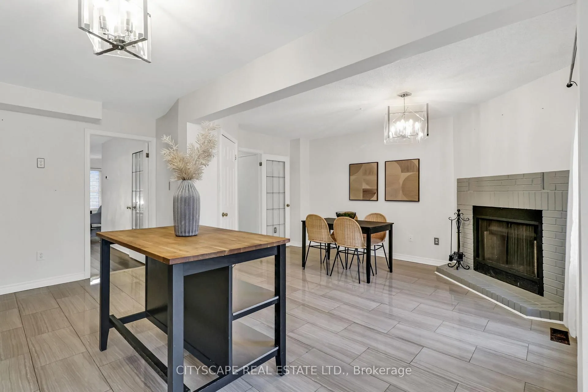 Photo 19 of 79 Weatherup Crescent, Barrie, West Bayfield — HOMEH