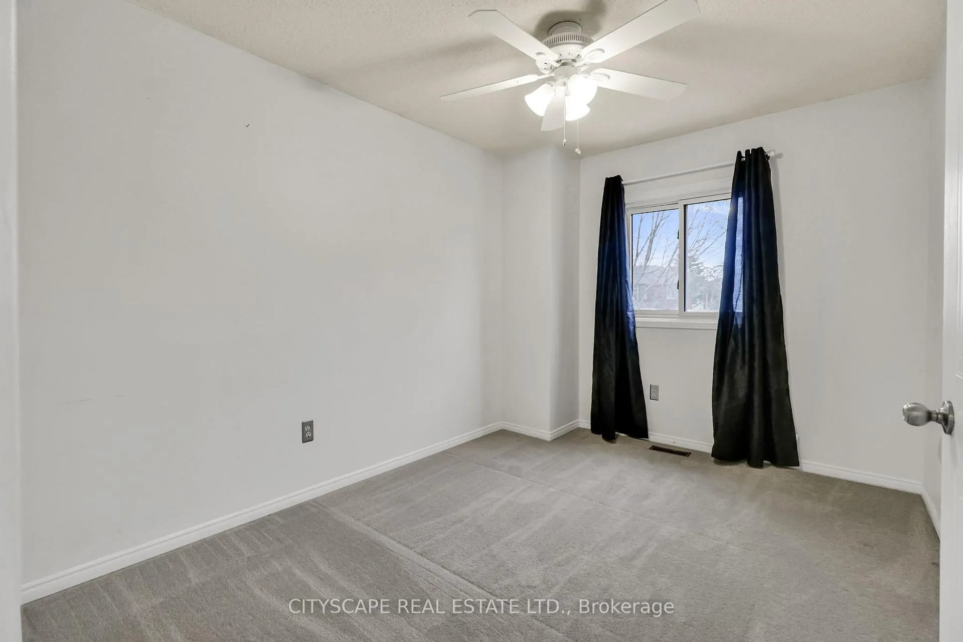Photo 30 of 79 Weatherup Crescent, Barrie, West Bayfield — HOMEH