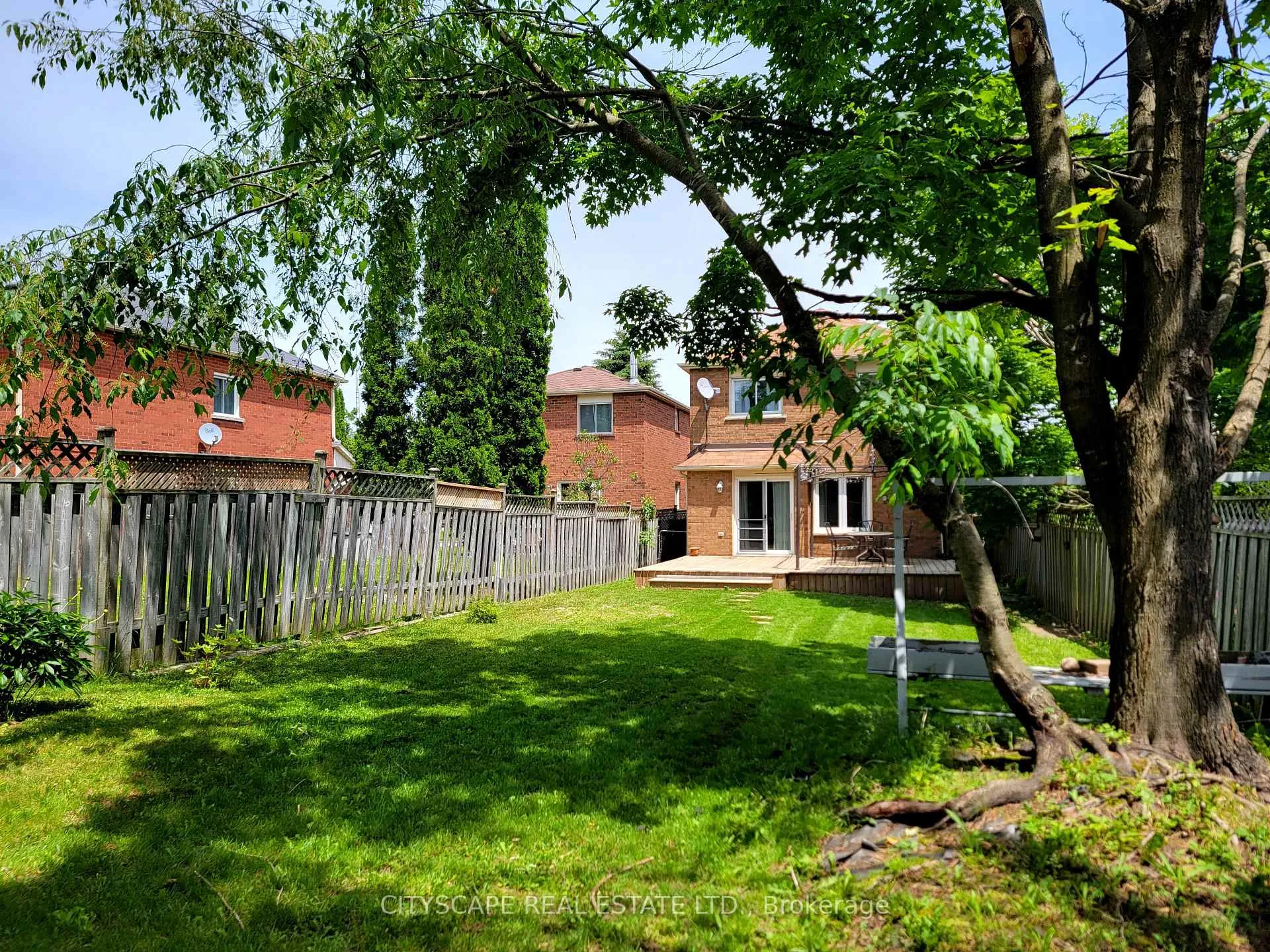 Photo 33 of 79 Weatherup Crescent, Barrie, West Bayfield — HOMEH