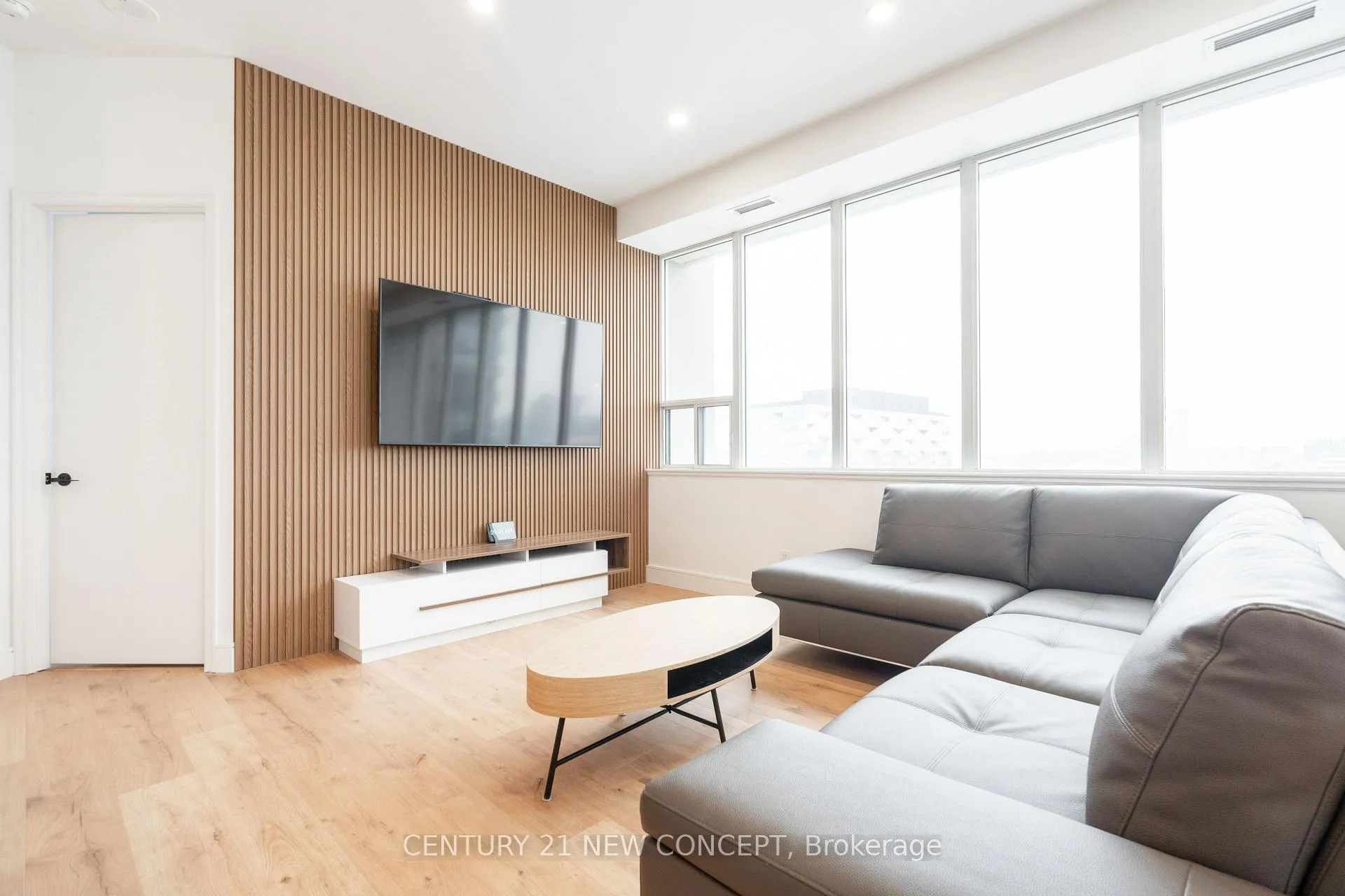 Photo 8 of Unit 708, 797 Don Mills Road, Toronto, Flemingdon Park — HOMEH