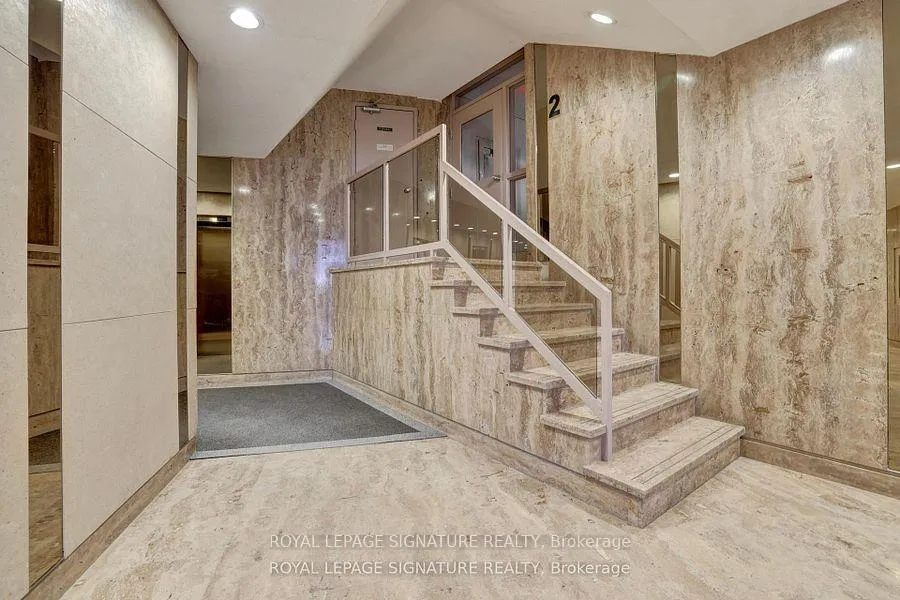 Photo 2 of Unit 201, 11 Wincott Drive, Etobicoke, Kingsview Village-The Westway — HOMEH