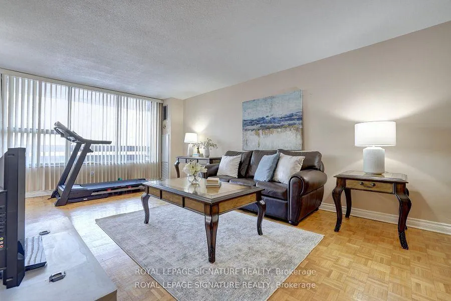 Photo 4 of Unit 201, 11 Wincott Drive, Etobicoke, Kingsview Village-The Westway — HOMEH