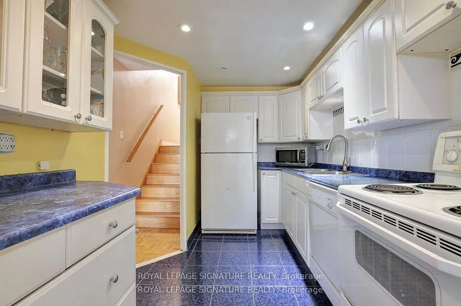 Photo 9 of Unit 201, 11 Wincott Drive, Etobicoke, Kingsview Village-The Westway — HOMEH