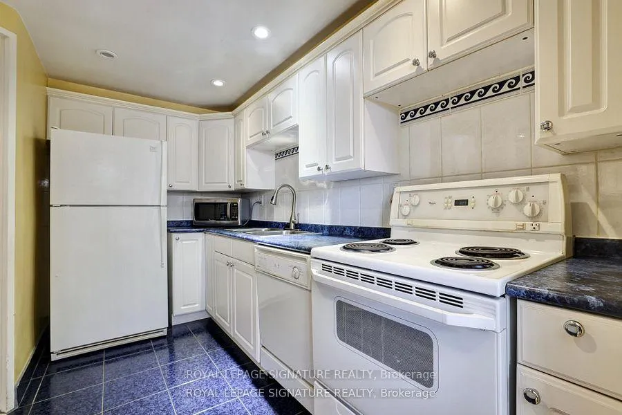 Photo 10 of Unit 201, 11 Wincott Drive, Etobicoke, Kingsview Village-The Westway — HOMEH