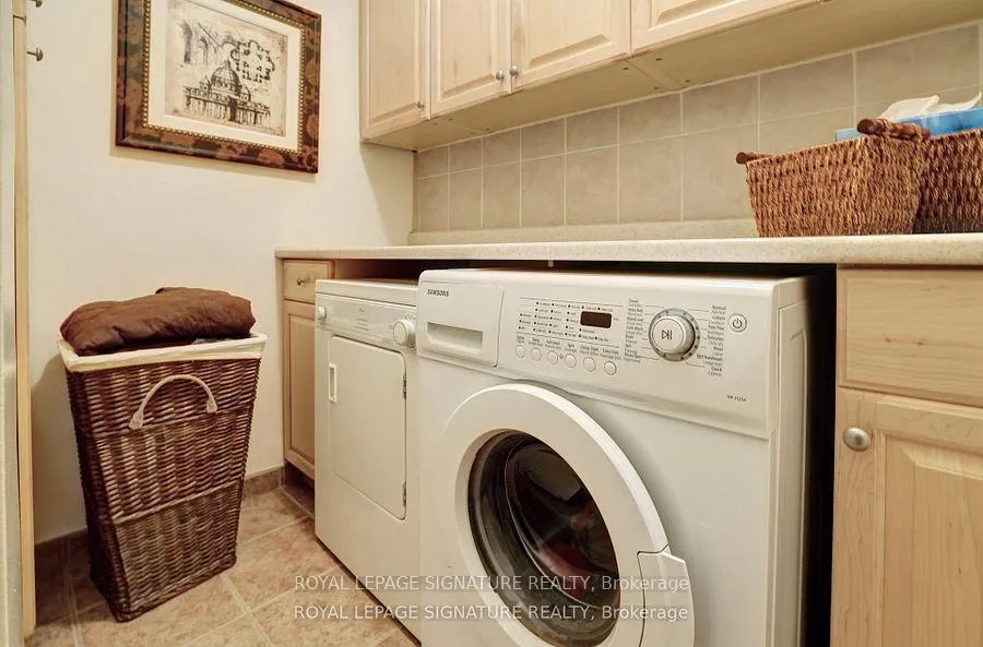 Photo 12 of Unit 201, 11 Wincott Drive, Etobicoke, Kingsview Village-The Westway — HOMEH