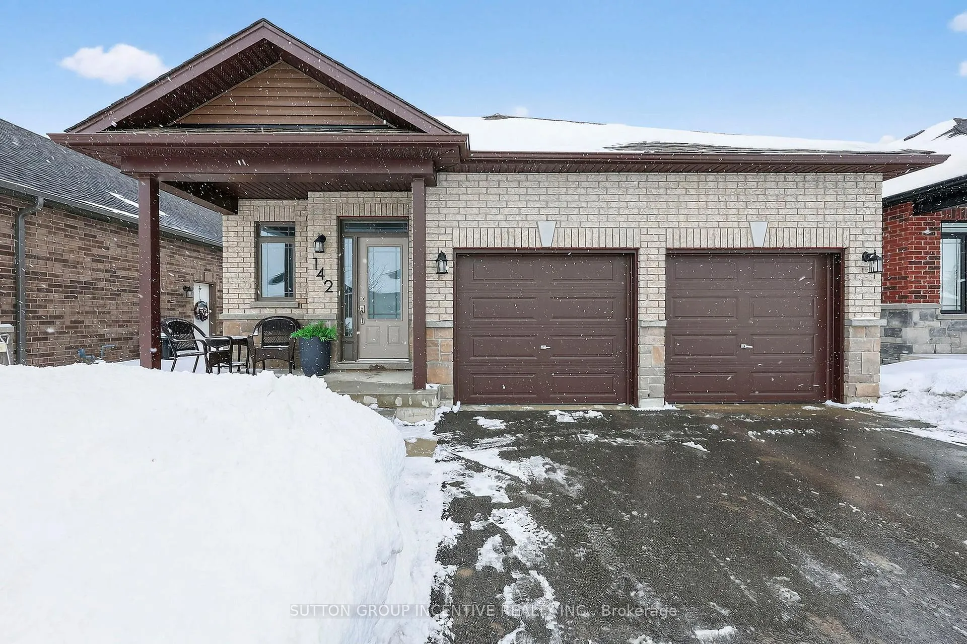 Photo 1 of 142 Ritchie Crescent, Springwater, Elmvale — HOMEH