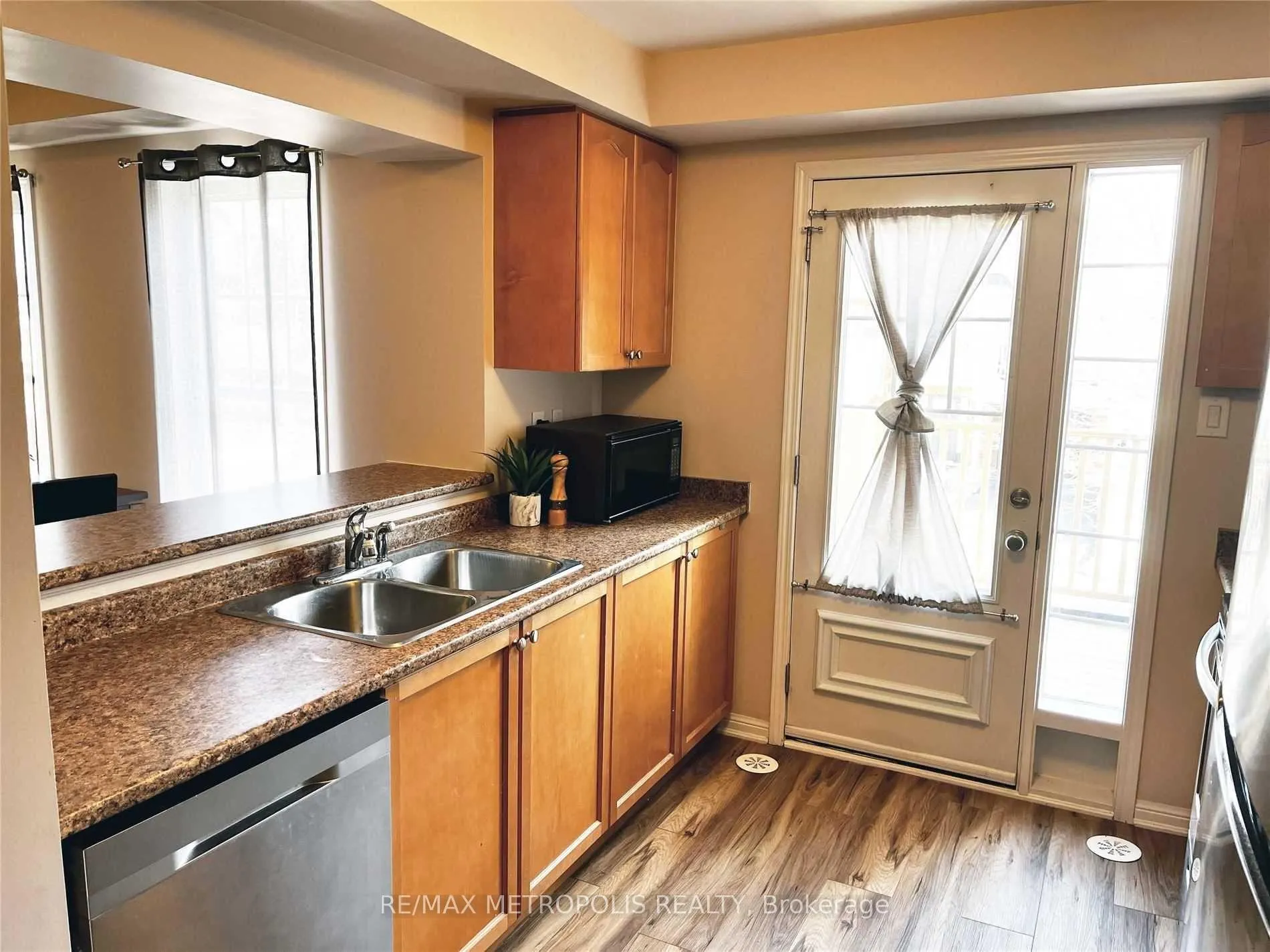 Photo 6 of 747 Challinor Terrace, Milton, Harrison — HOMEH