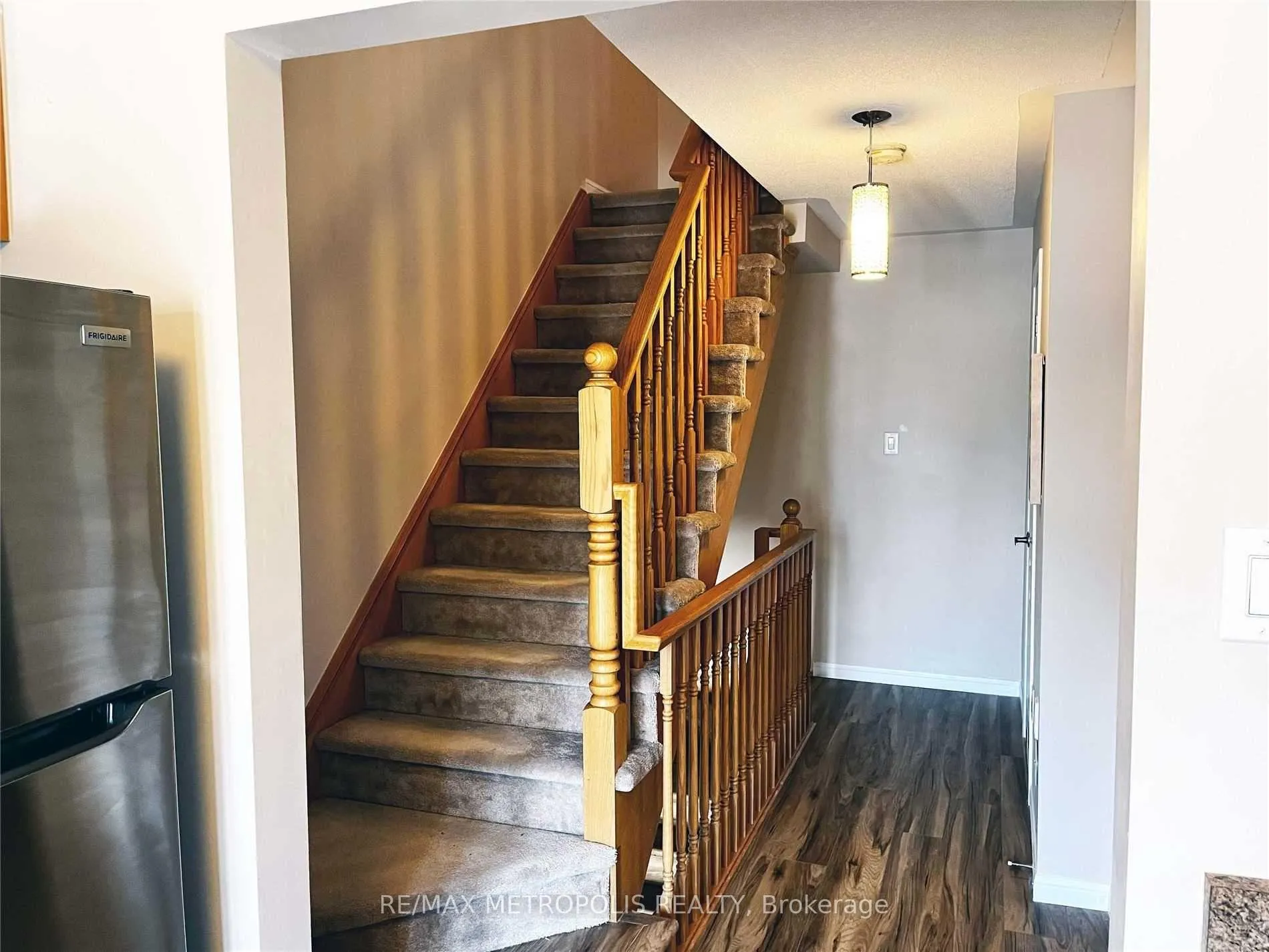 Photo 10 of 747 Challinor Terrace, Milton, Harrison — HOMEH