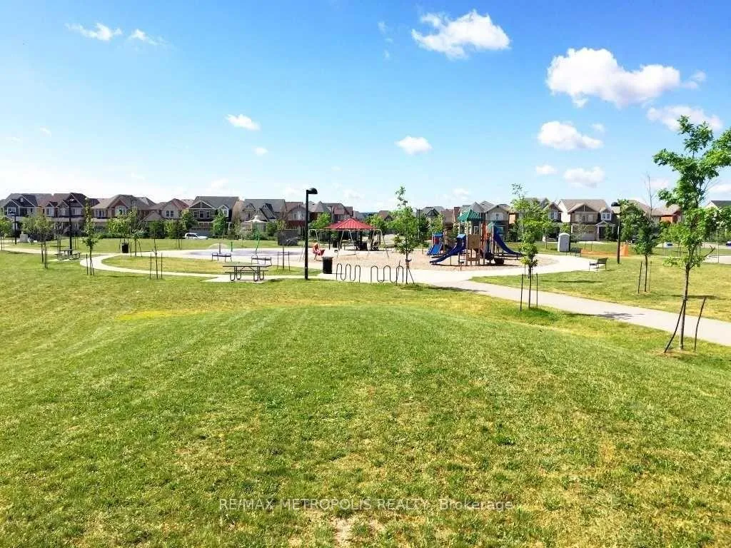 Photo 14 of 747 Challinor Terrace, Milton, Harrison — HOMEH