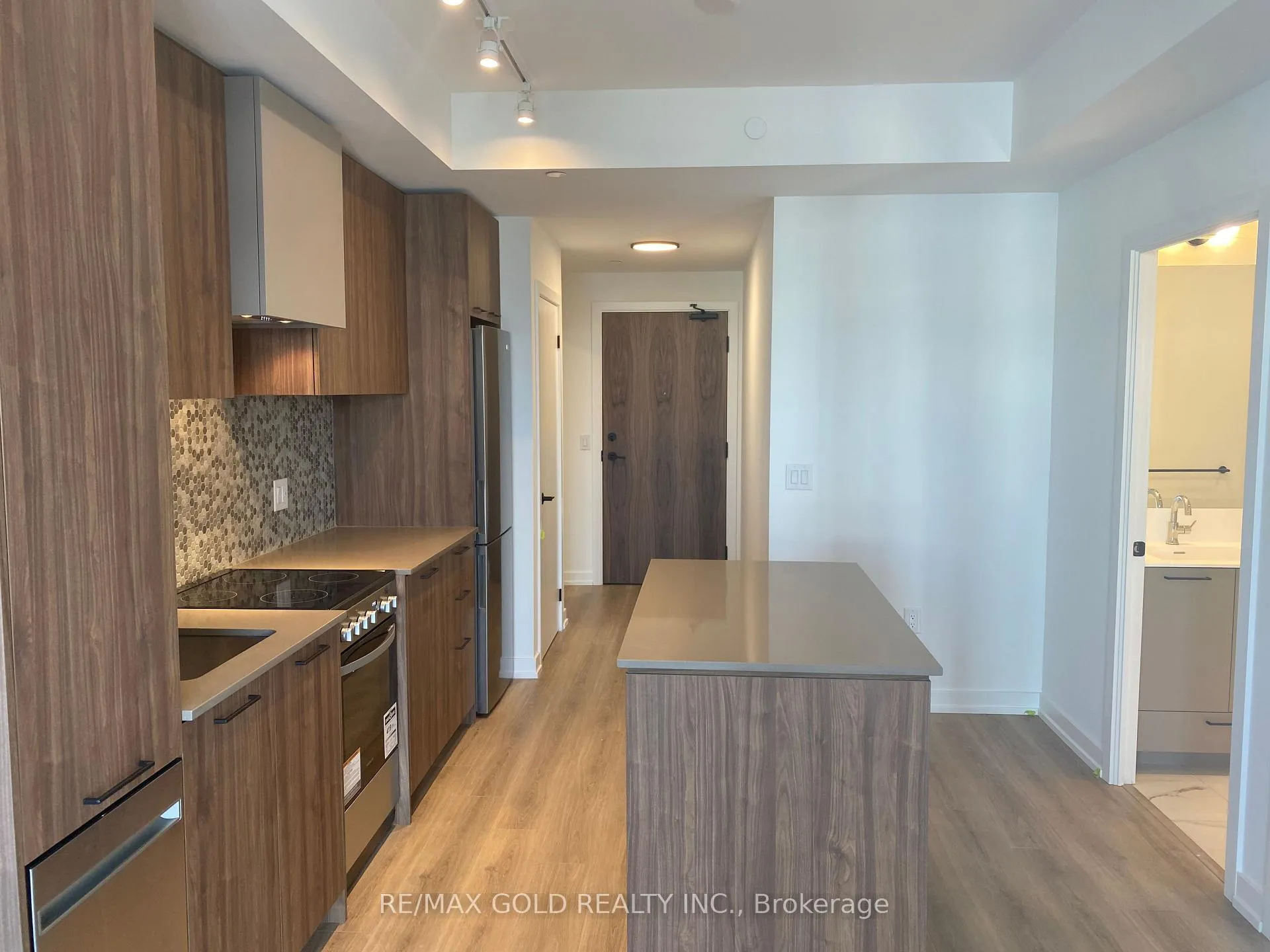 Photo 20 of Unit 301, 10 Lagerfeld Drive, Brampton, Northwest Brampton — HOMEH