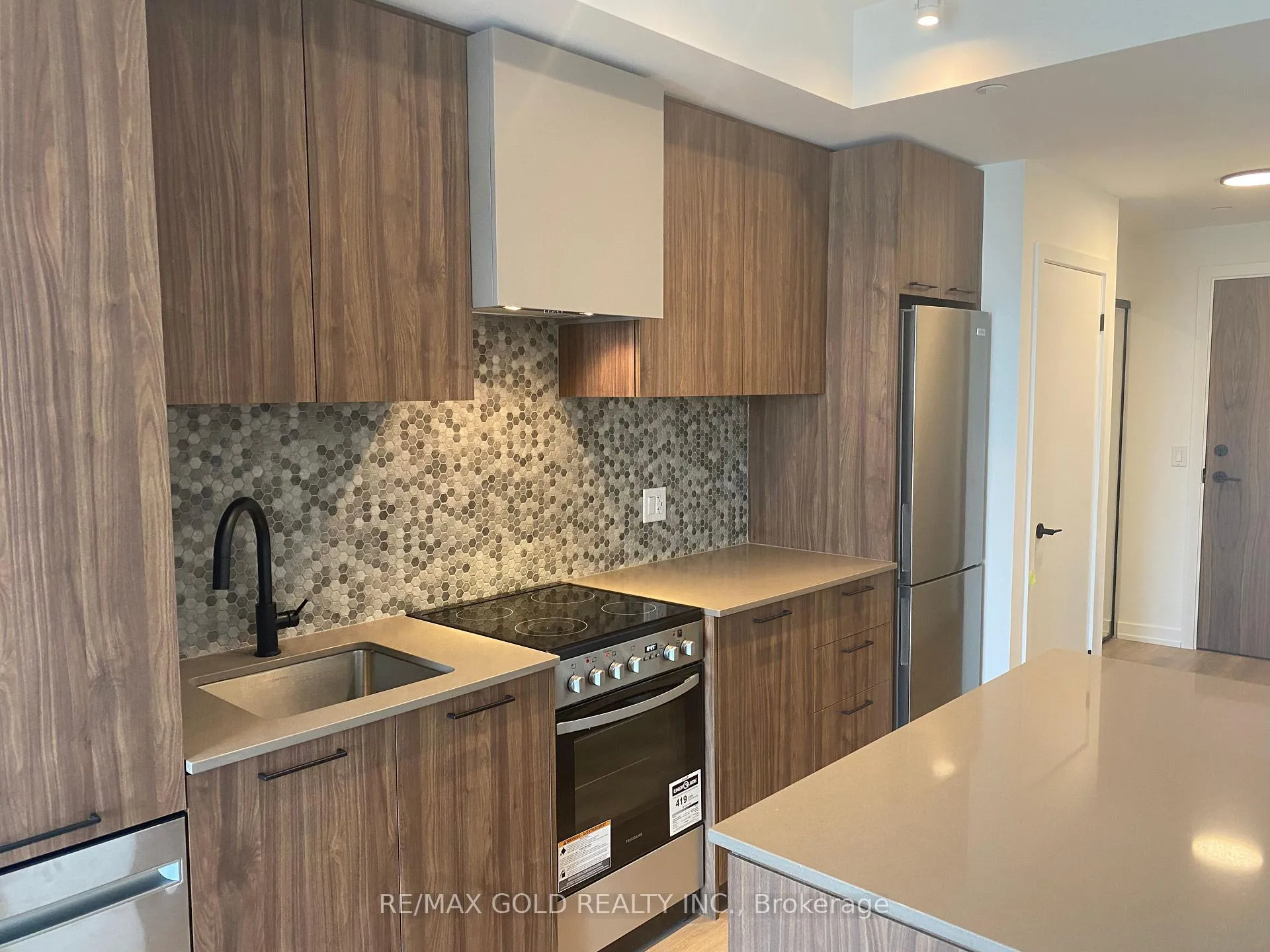 Photo 23 of Unit 301, 10 Lagerfeld Drive, Brampton, Northwest Brampton — HOMEH