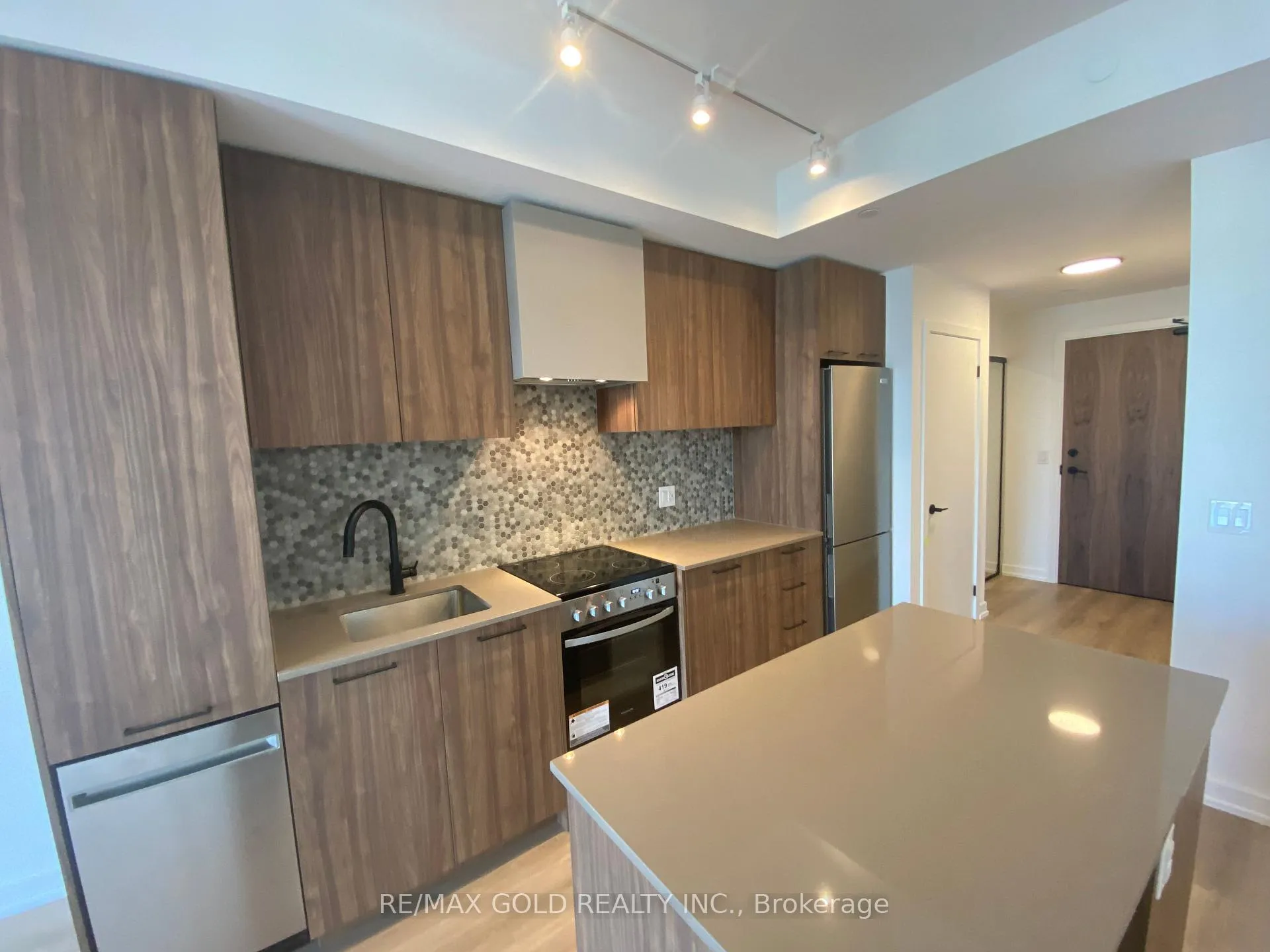 Photo 24 of Unit 301, 10 Lagerfeld Drive, Brampton, Northwest Brampton — HOMEH