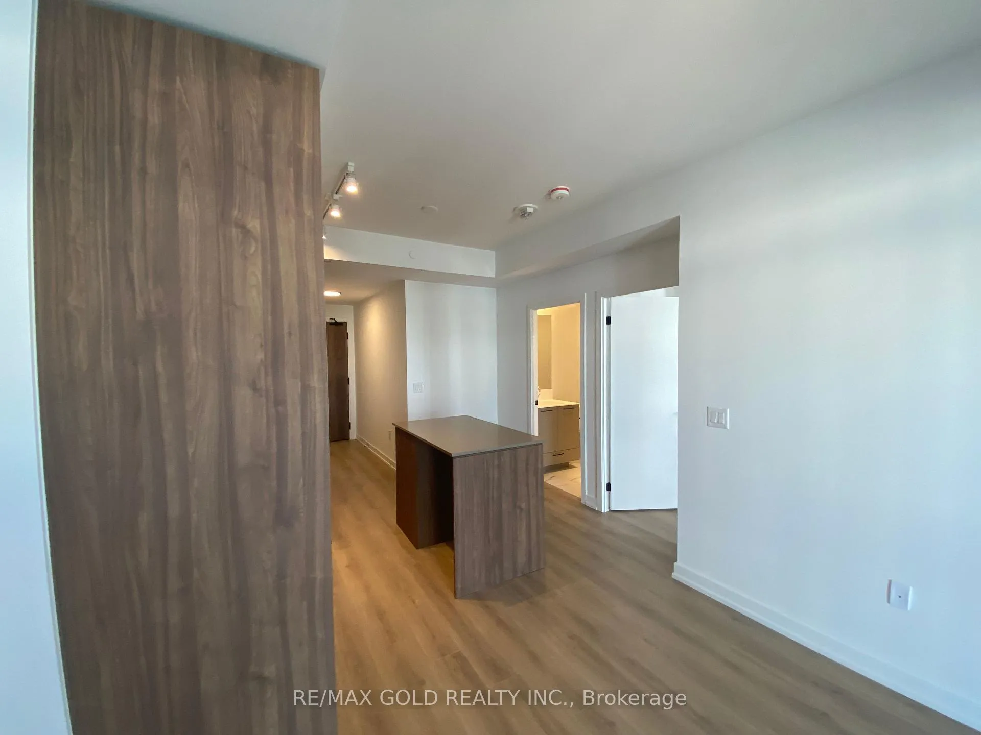 Photo 27 of Unit 301, 10 Lagerfeld Drive, Brampton, Northwest Brampton — HOMEH