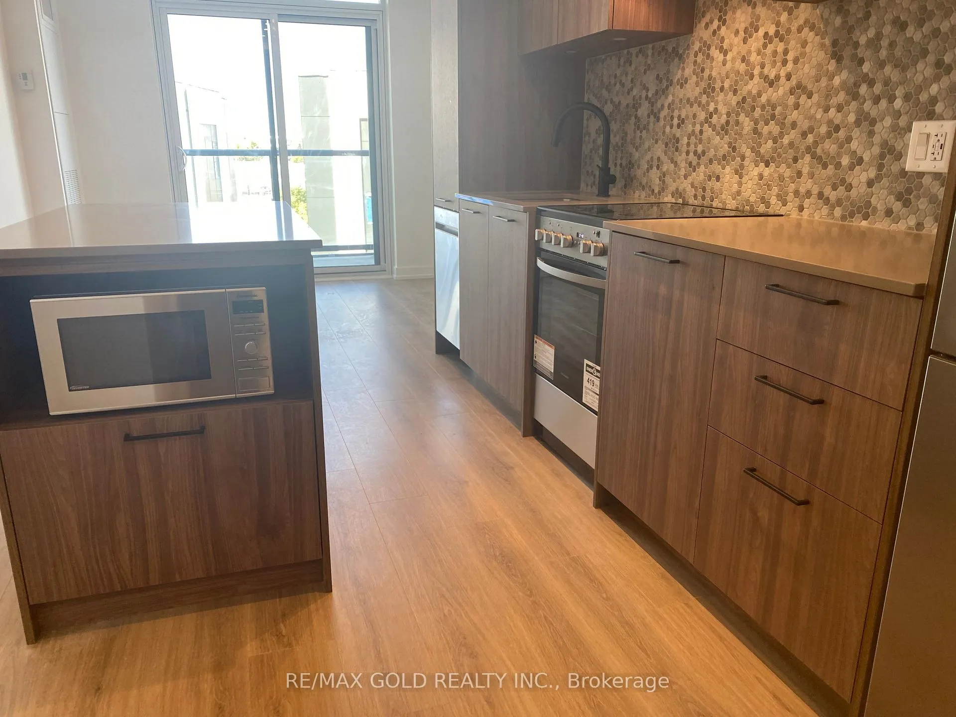 Photo 32 of Unit 301, 10 Lagerfeld Drive, Brampton, Northwest Brampton — HOMEH