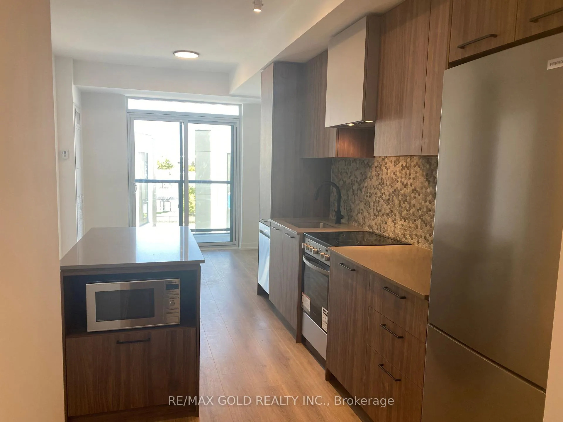 Photo 33 of Unit 301, 10 Lagerfeld Drive, Brampton, Northwest Brampton — HOMEH