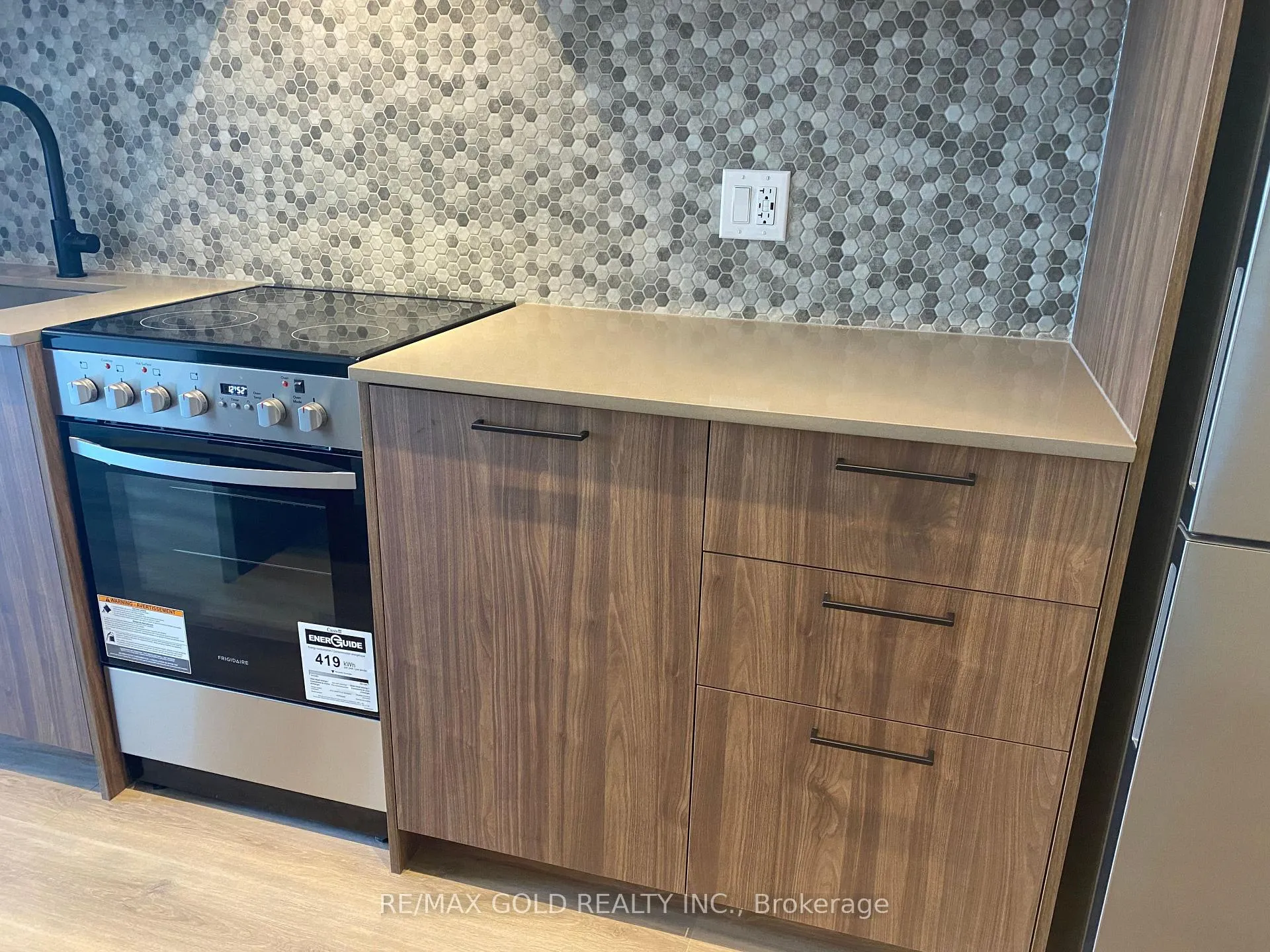 Photo 39 of Unit 301, 10 Lagerfeld Drive, Brampton, Northwest Brampton — HOMEH