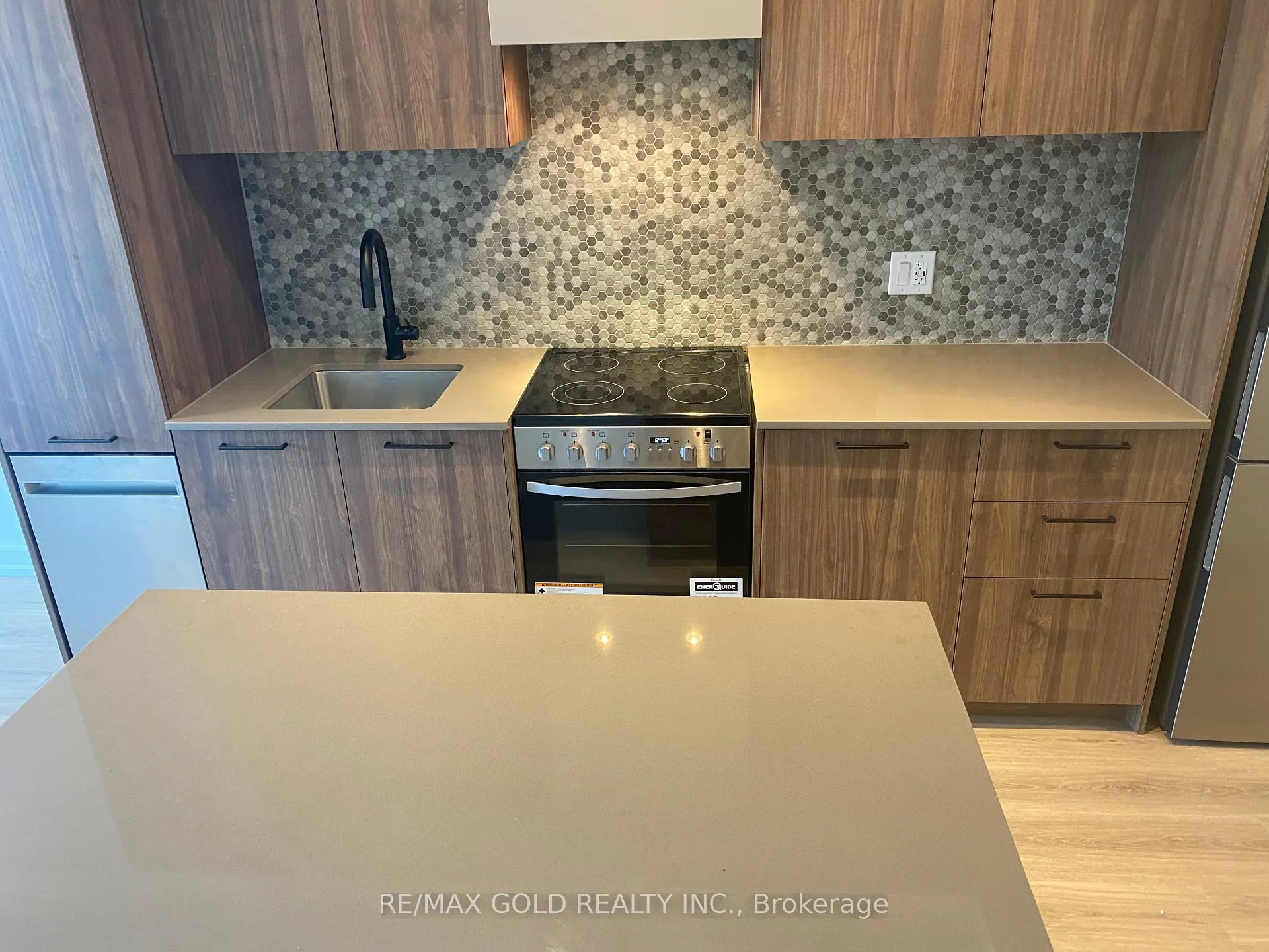 Photo 43 of Unit 301, 10 Lagerfeld Drive, Brampton, Northwest Brampton — HOMEH