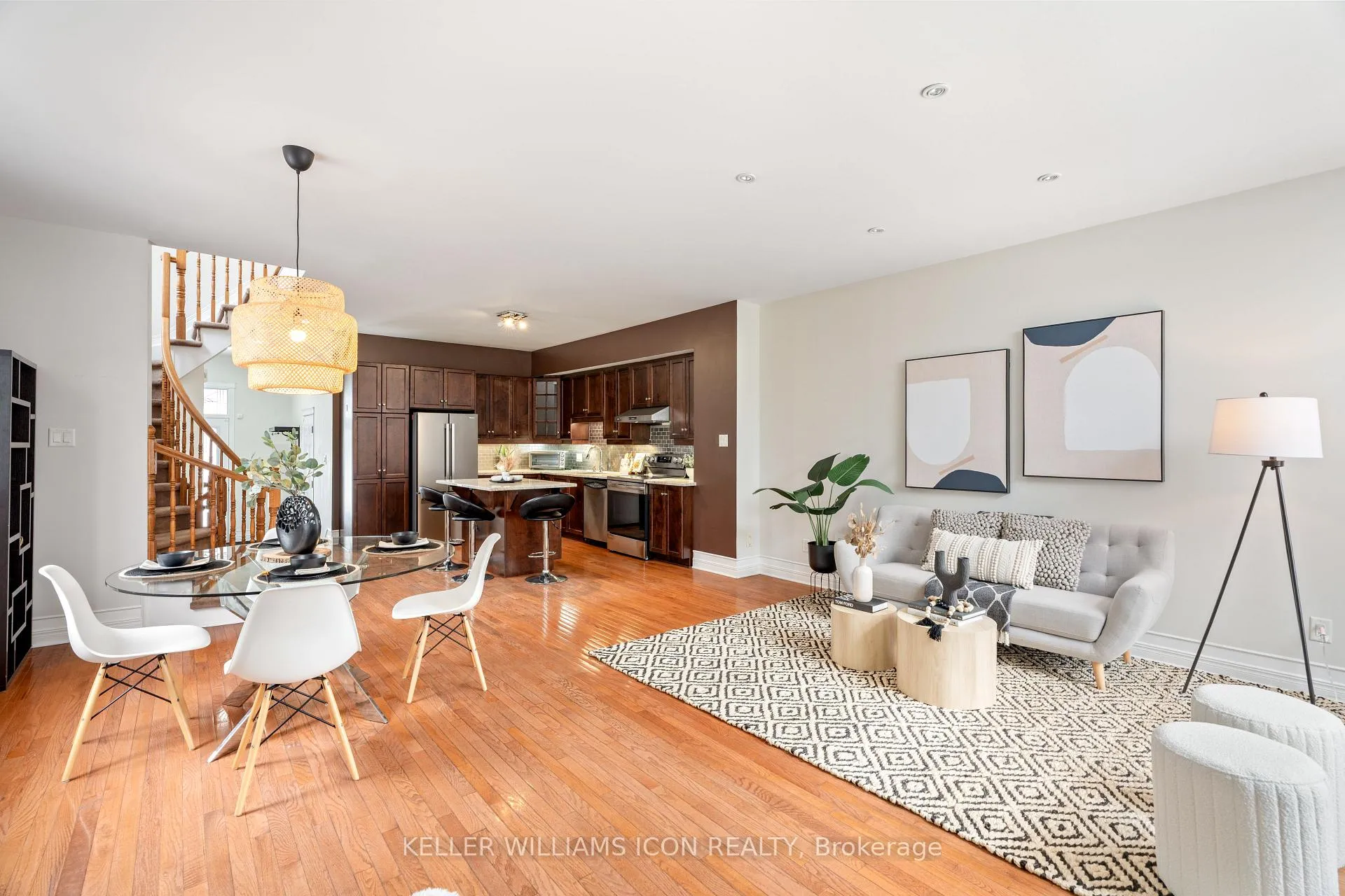 Photo 11 of 114 Encore Private, Ottawa, City View/Skyline/Fisher Heights/Parkwood Hills — HOMEH