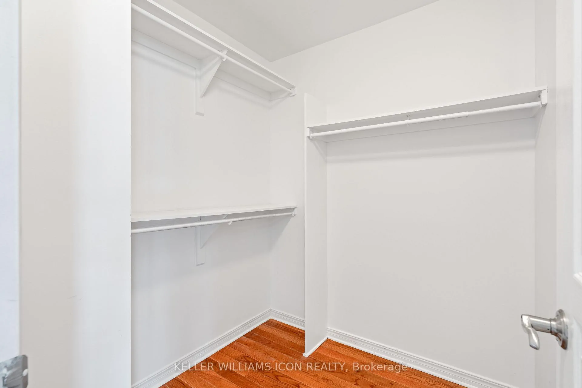 Photo 23 of 114 Encore Private, Ottawa, City View/Skyline/Fisher Heights/Parkwood Hills — HOMEH