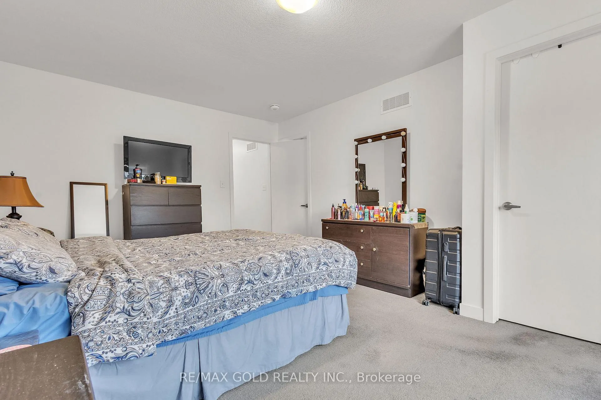 Photo 15 of 75 Pony Way, Kitchener — HOMEH