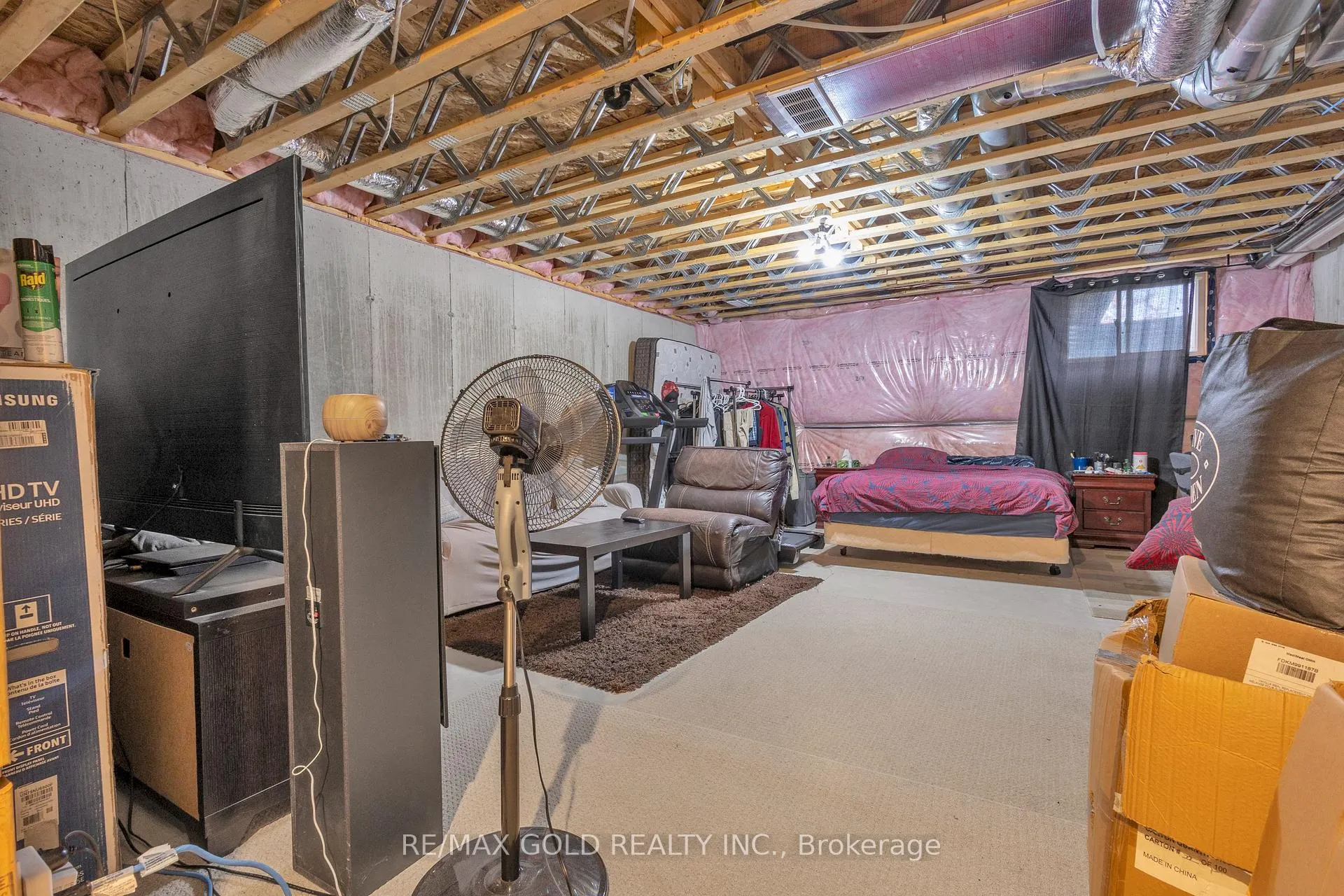Photo 19 of 75 Pony Way, Kitchener — HOMEH