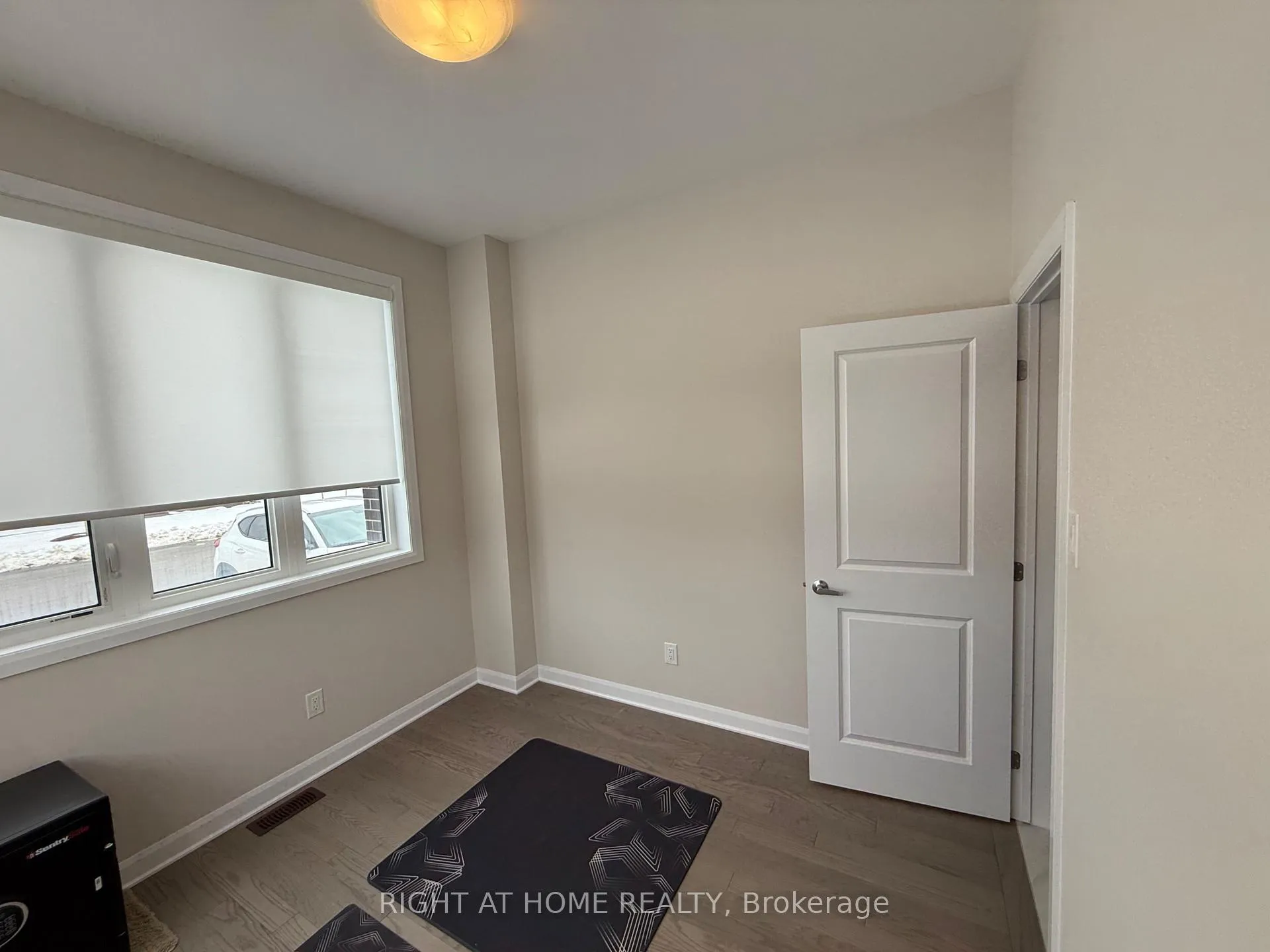 Photo 6 of 778 Jennie Trout Terrace, Ottawa, Kanata - Morgan's Grant/South March — HOMEH