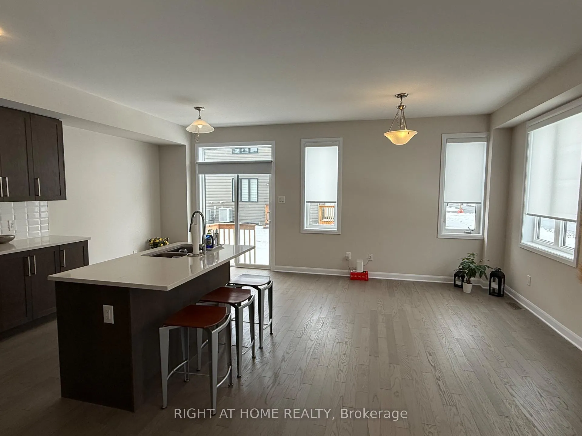 Photo 8 of 778 Jennie Trout Terrace, Ottawa, Kanata - Morgan's Grant/South March — HOMEH