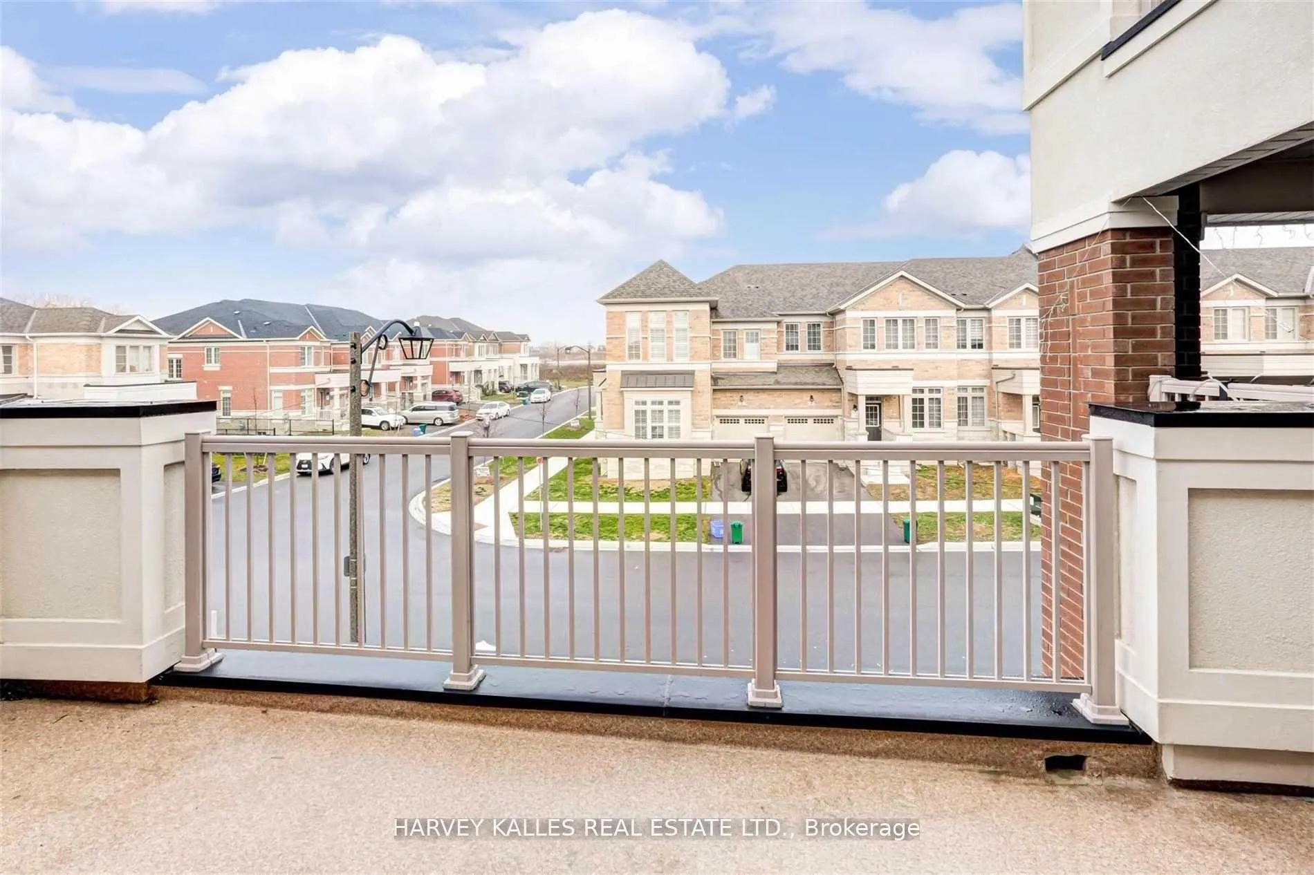 Photo 12 of 1 Luzon Avenue, Markham, Box Grove — HOMEH