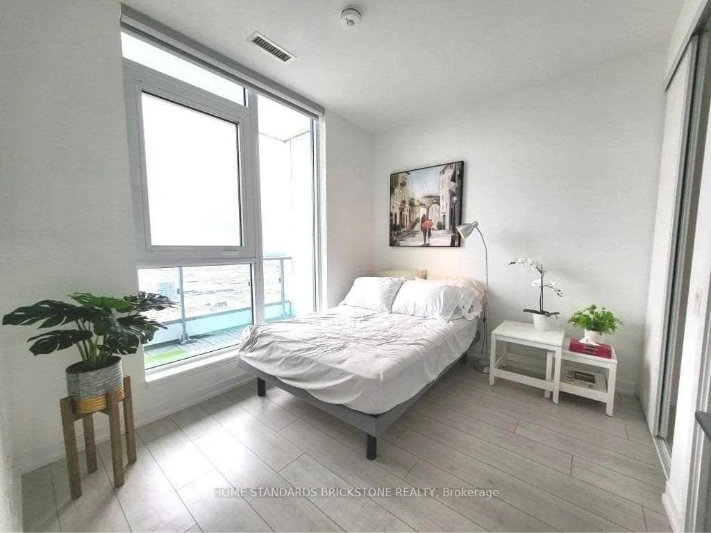 Photo 9 of Unit 5507, 950 Portage Parkway, Vaughan, Vaughan Corporate Centre — HOMEH