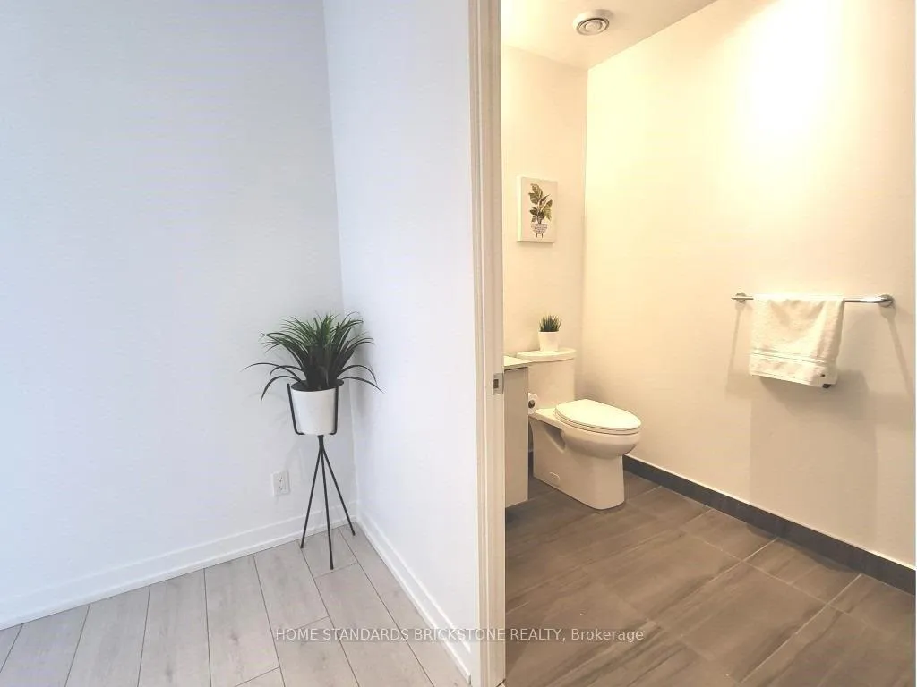 Photo 17 of Unit 5507, 950 Portage Parkway, Vaughan, Vaughan Corporate Centre — HOMEH