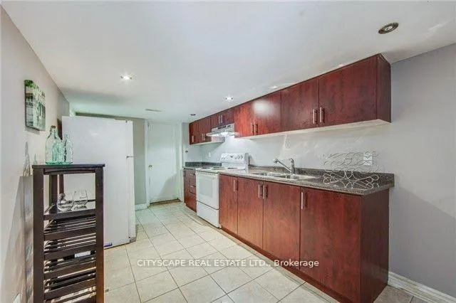 Photo 17 of 174 Coxwell Avenue, Toronto, Greenwood-Coxwell — HOMEH