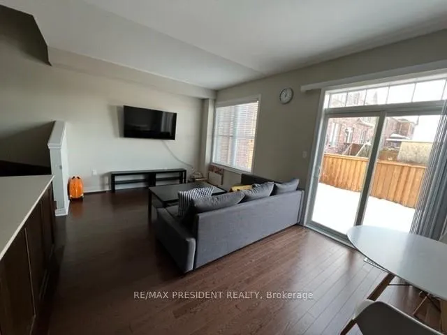 Photo 3 of 38 Hogan Manor Drive, Brampton, Northwest Brampton — HOMEH