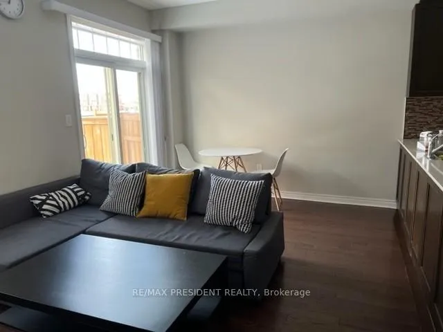 Photo 4 of 38 Hogan Manor Drive, Brampton, Northwest Brampton — HOMEH