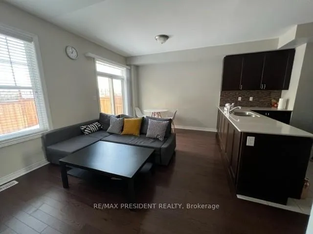 Photo 5 of 38 Hogan Manor Drive, Brampton, Northwest Brampton — HOMEH