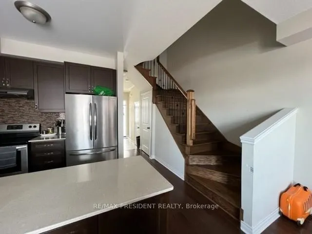 Photo 7 of 38 Hogan Manor Drive, Brampton, Northwest Brampton — HOMEH