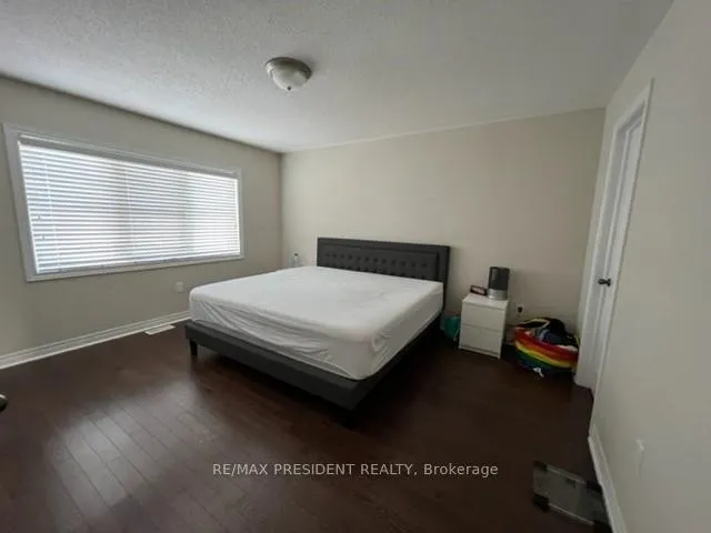 Photo 19 of 38 Hogan Manor Drive, Brampton, Northwest Brampton — HOMEH