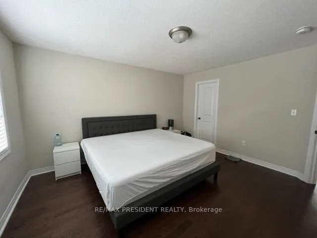 Photo 23 of 38 Hogan Manor Drive, Brampton, Northwest Brampton — HOMEH
