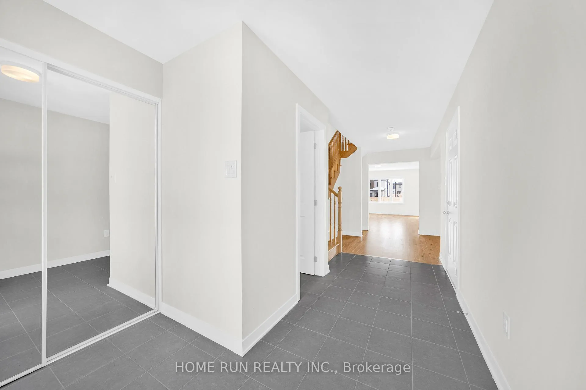 Photo 2 of 124 Tonic Crescent, Ottawa, Kanata - Rural Kanata (Central) — HOMEH