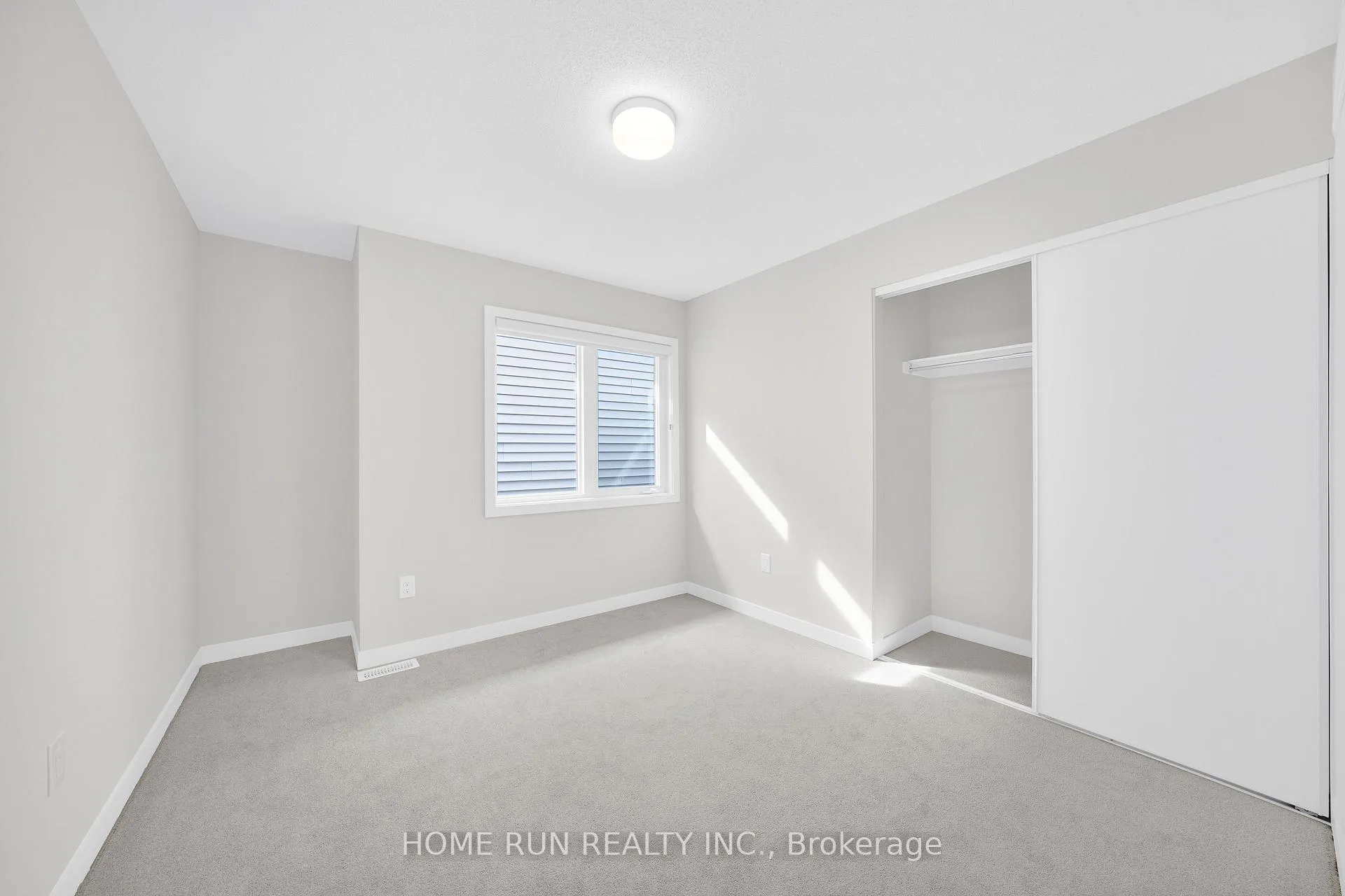 Photo 24 of 124 Tonic Crescent, Ottawa, Kanata - Rural Kanata (Central) — HOMEH