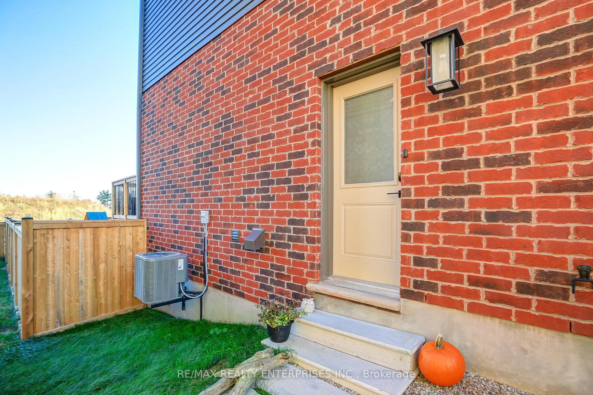 Photo 1 of Unit 2, 29 Maidens Crescent, Collingwood — HOMEH