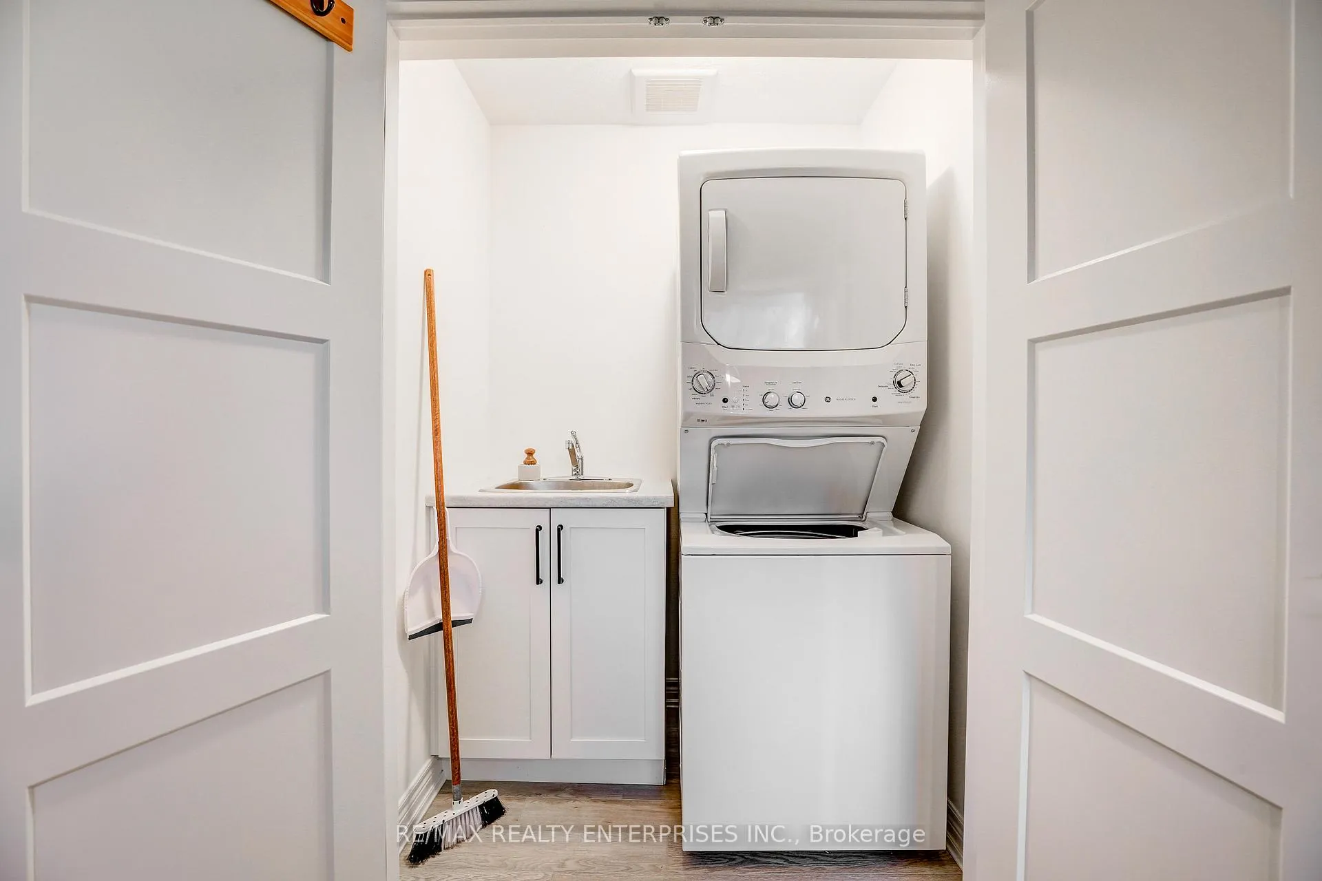 Photo 11 of Unit 2, 29 Maidens Crescent, Collingwood — HOMEH