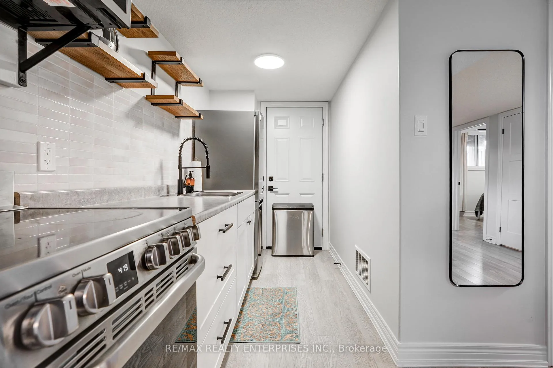 Photo 12 of Unit 2, 29 Maidens Crescent, Collingwood — HOMEH