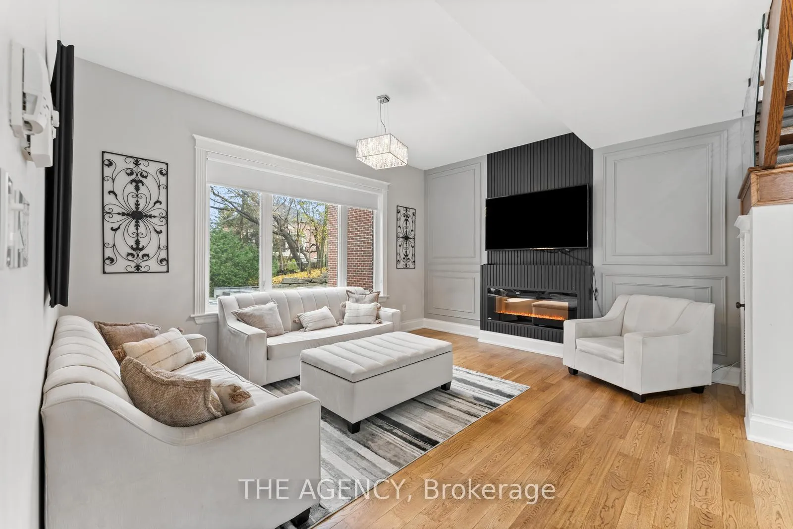 Photo 10 of 83 Hambly Avenue, King, King City — HOMEH