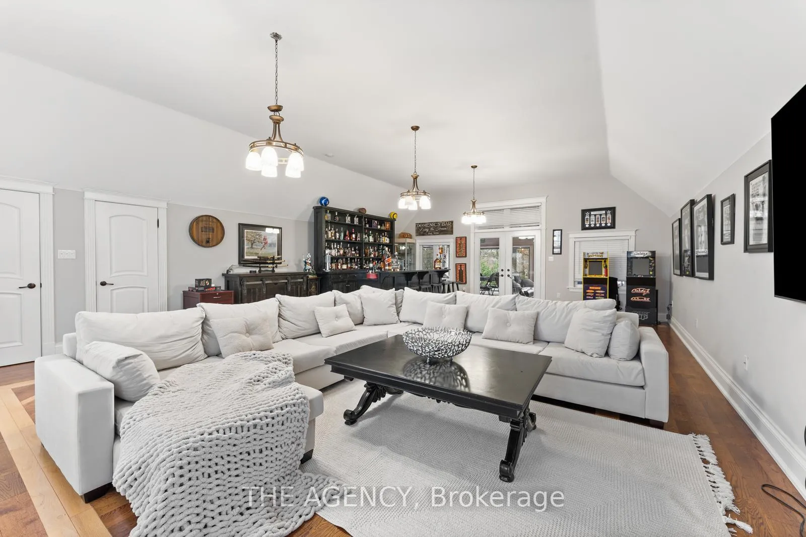 Photo 17 of 83 Hambly Avenue, King, King City — HOMEH