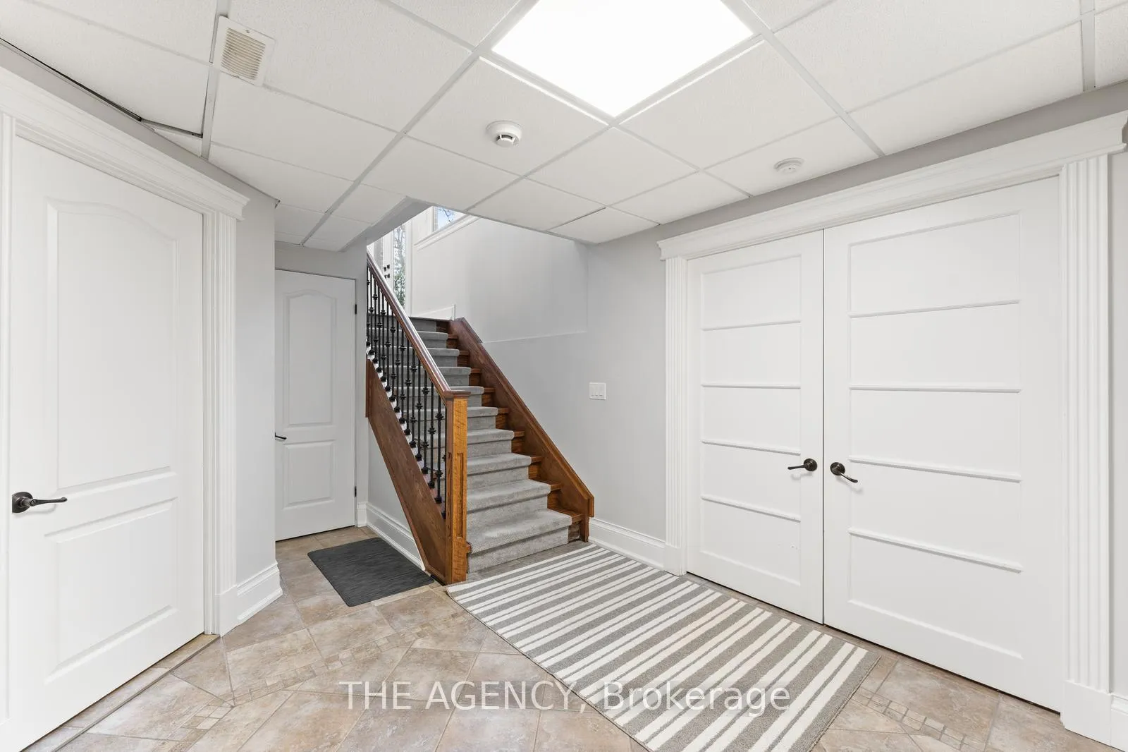 Photo 35 of 83 Hambly Avenue, King, King City — HOMEH