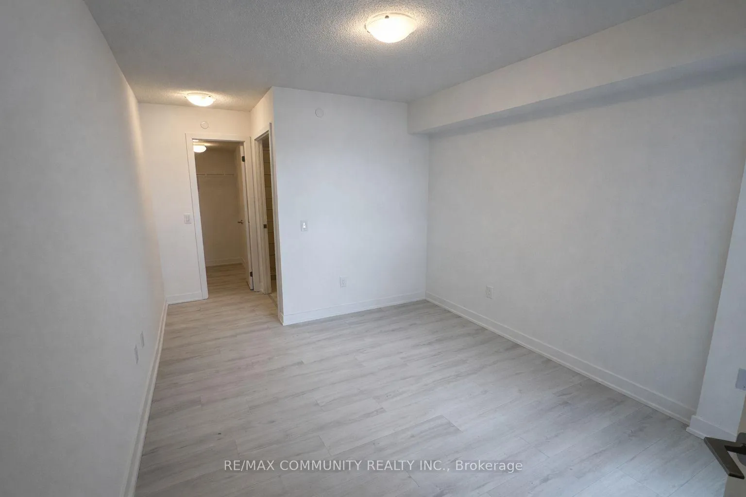 Photo 9 of Unit 317, 1010 Sandy Beach Road, Pickering, Bay Ridges — HOMEH
