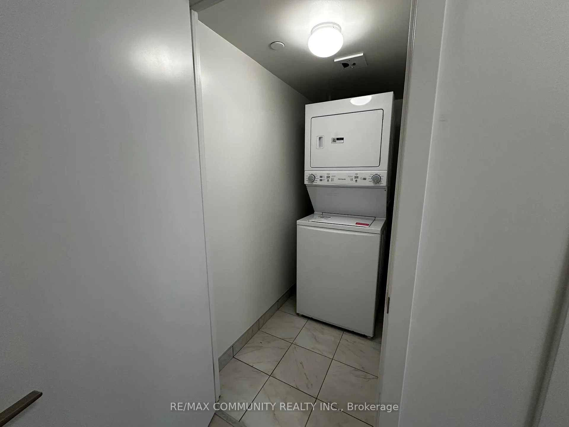 Photo 12 of Unit 317, 1010 Sandy Beach Road, Pickering, Bay Ridges — HOMEH