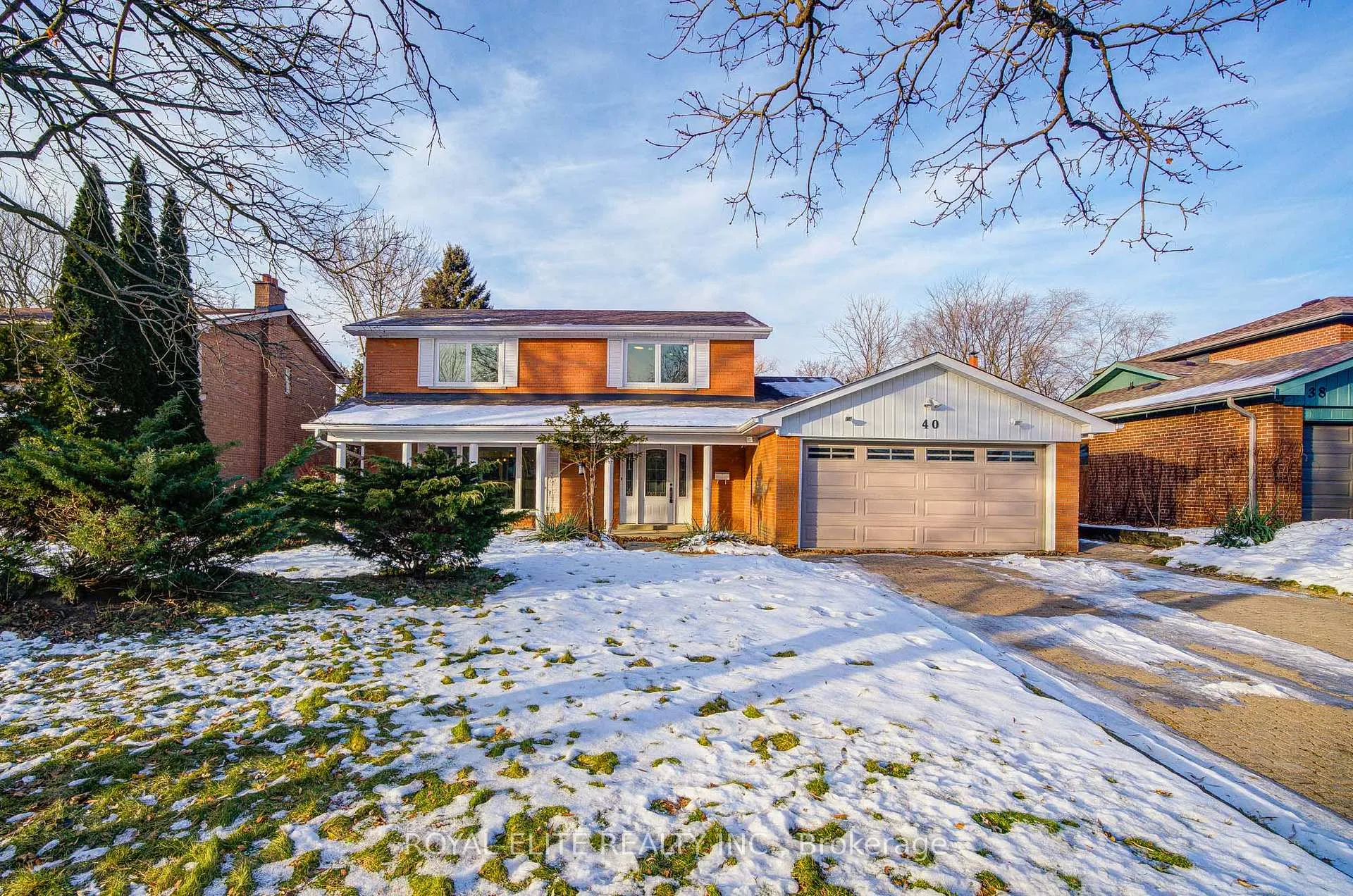 Photo 1 of 40 Squire Baker's Lane, Markham, Sherwood-Amberglen — HOMEH